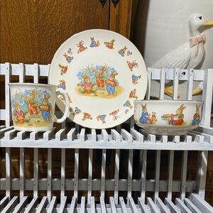 Mount clemmons pottery, children tea set lil bunny vintage
